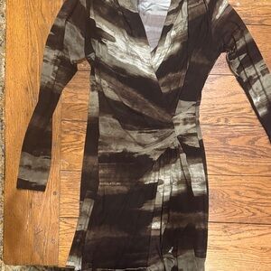 Karen Kane Black and Brown Long Sleeve Dress